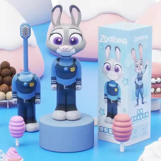 Kids Toothbrush – Fun & Gentle Daily Tooth Cleaning Brush 🪥🧸