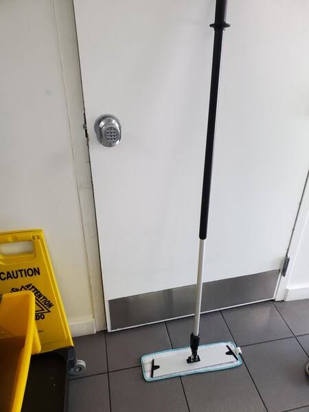 360° Rotating Floor Cleaning Mop – Easy Spin Mop for Home & Kitchen